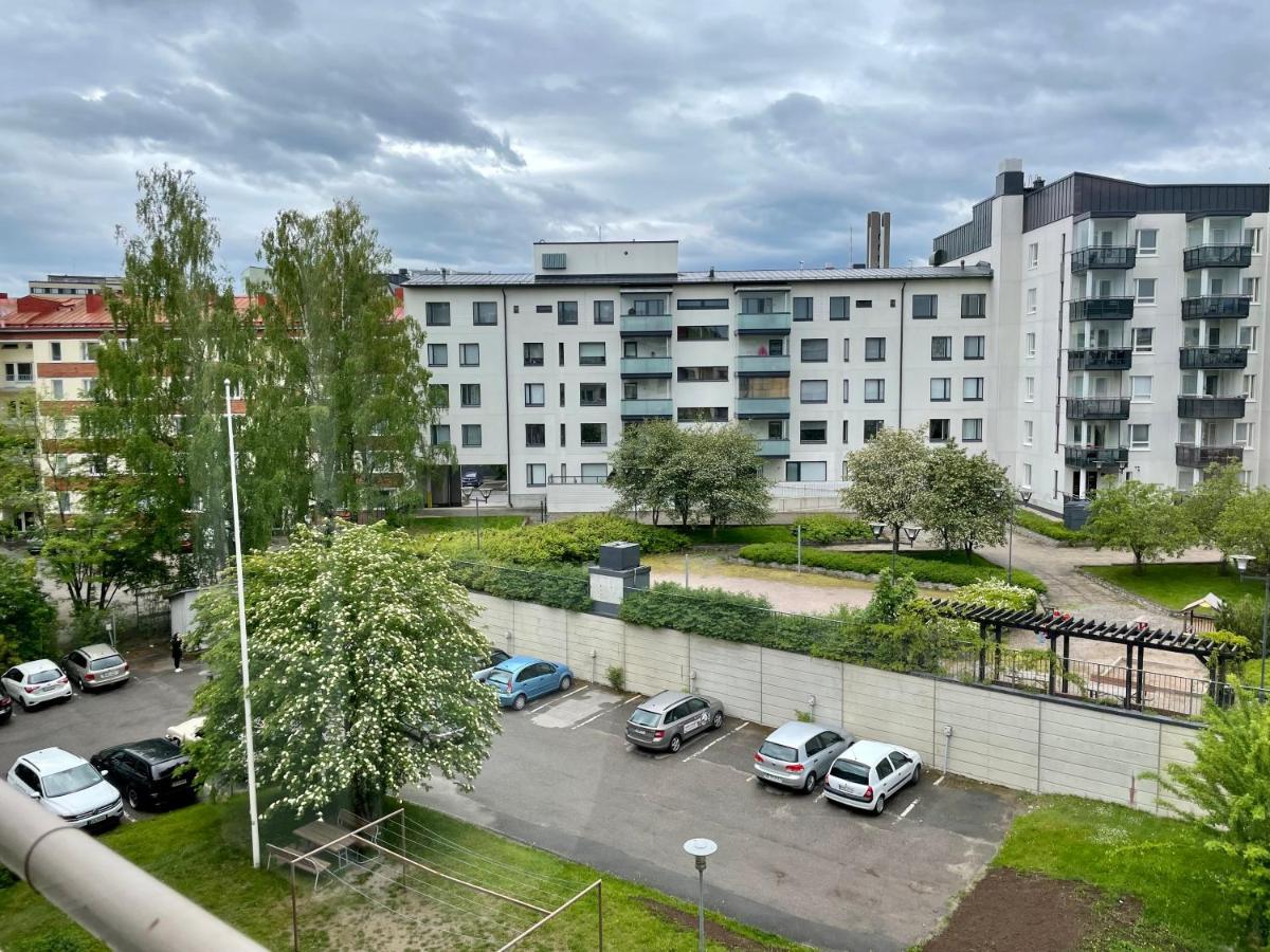 Kotimaailma * Lahti